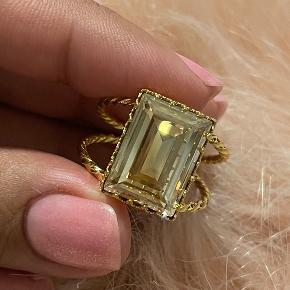 Gold Filled Topaz Champagne Ring - Picture 1 of 3